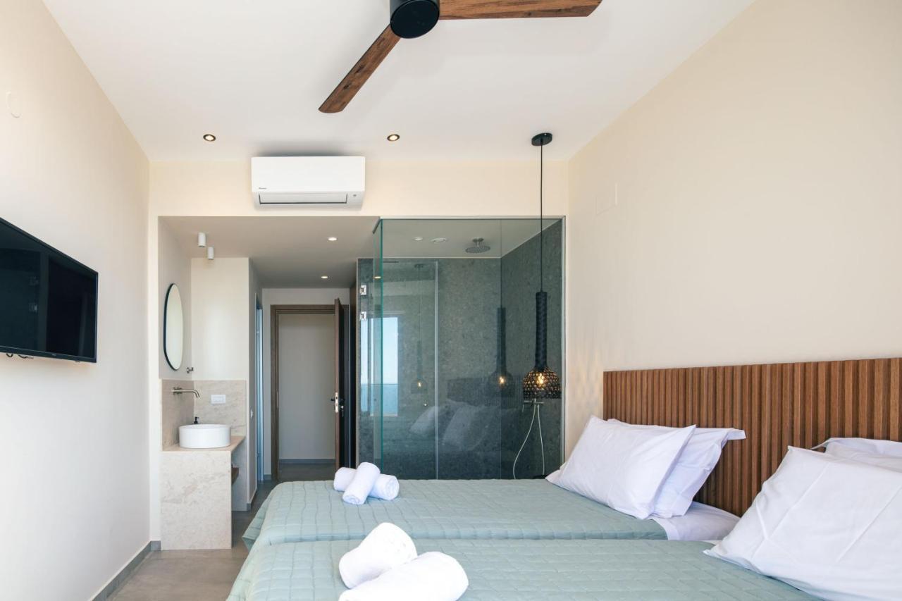 Villa Balance Gerani  Bagian luar foto